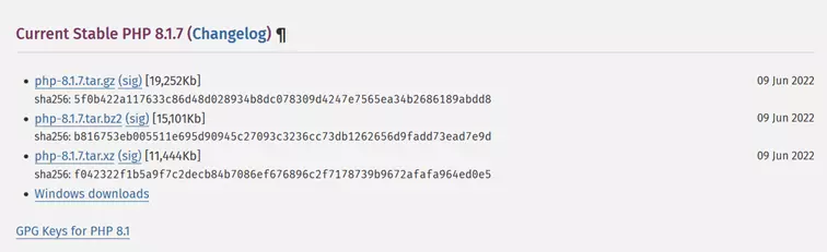 Image: Screenshot of the official PHP website